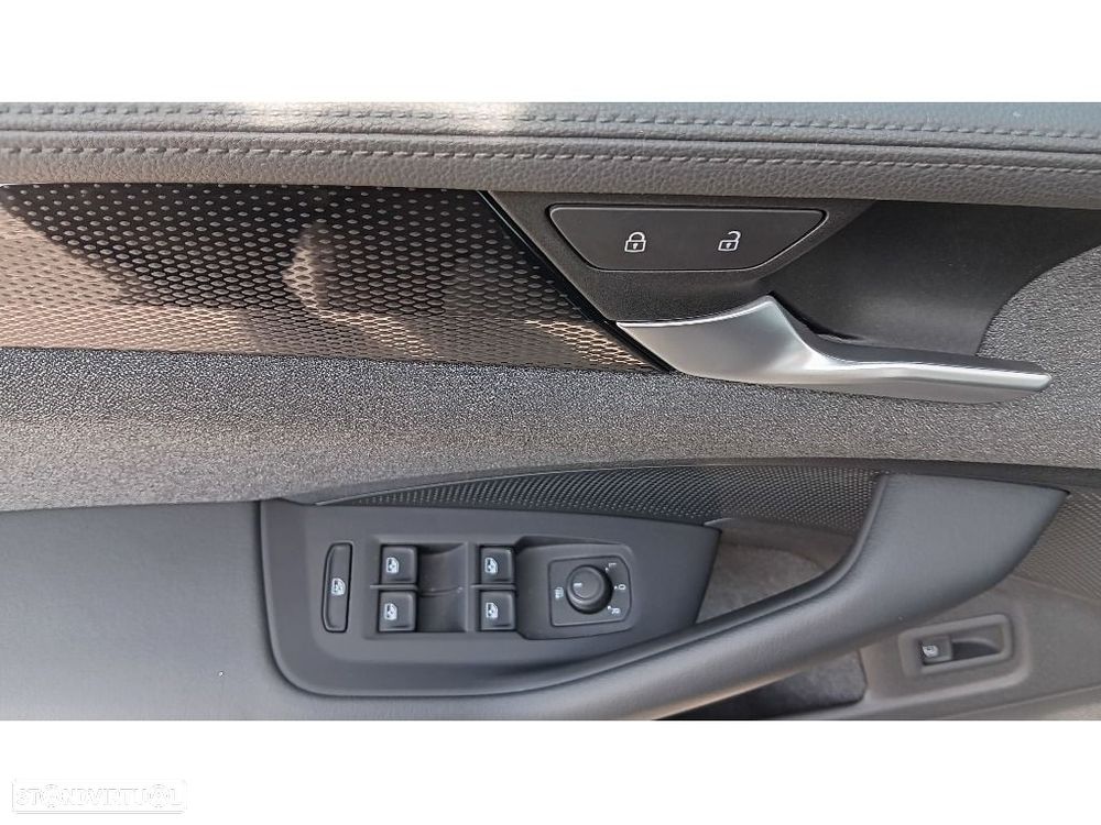 VW Passat Variant 1.5 TSI eHybrid DSG - 22