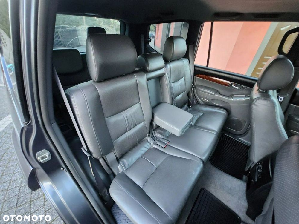 Toyota Land Cruiser - 15