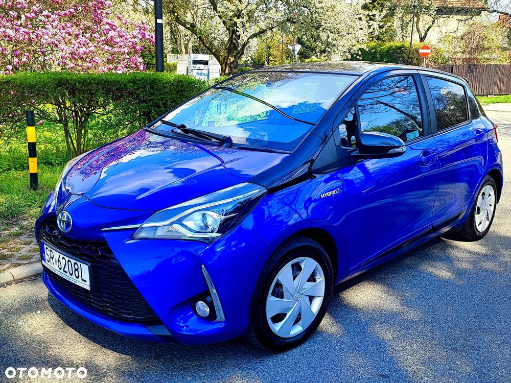 Toyota Yaris Hybrid 100 Selection Platinum - 1