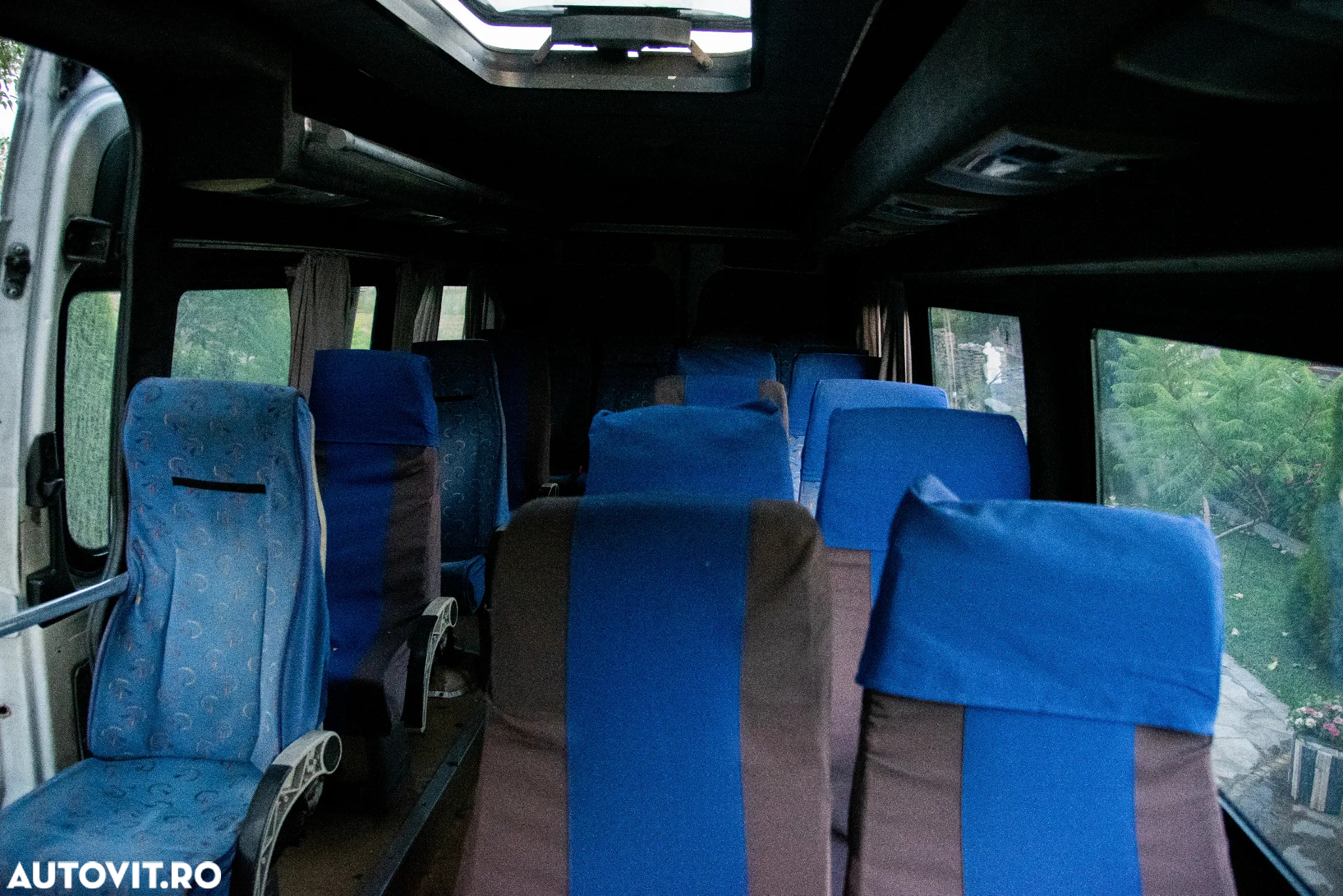 Mercedes-Benz Sprinter - 13
