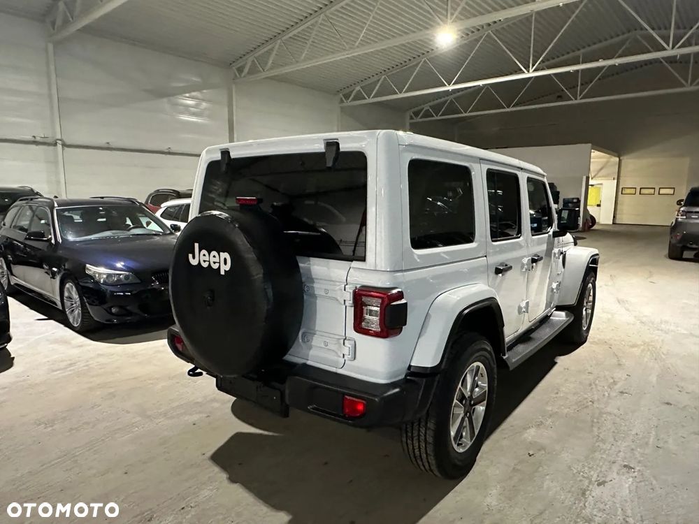 Jeep Wrangler Unlimited 2.2 CRDi Hardtop AWD Automatik Sahara - 8