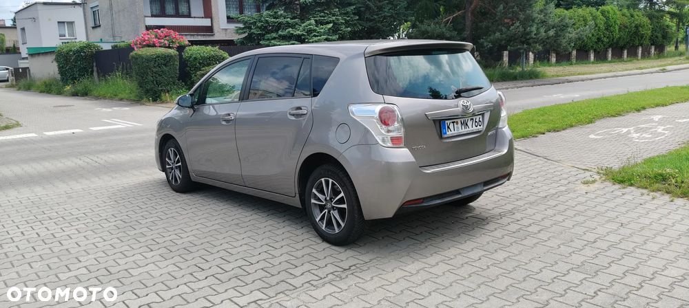 Toyota Corolla Verso - 9