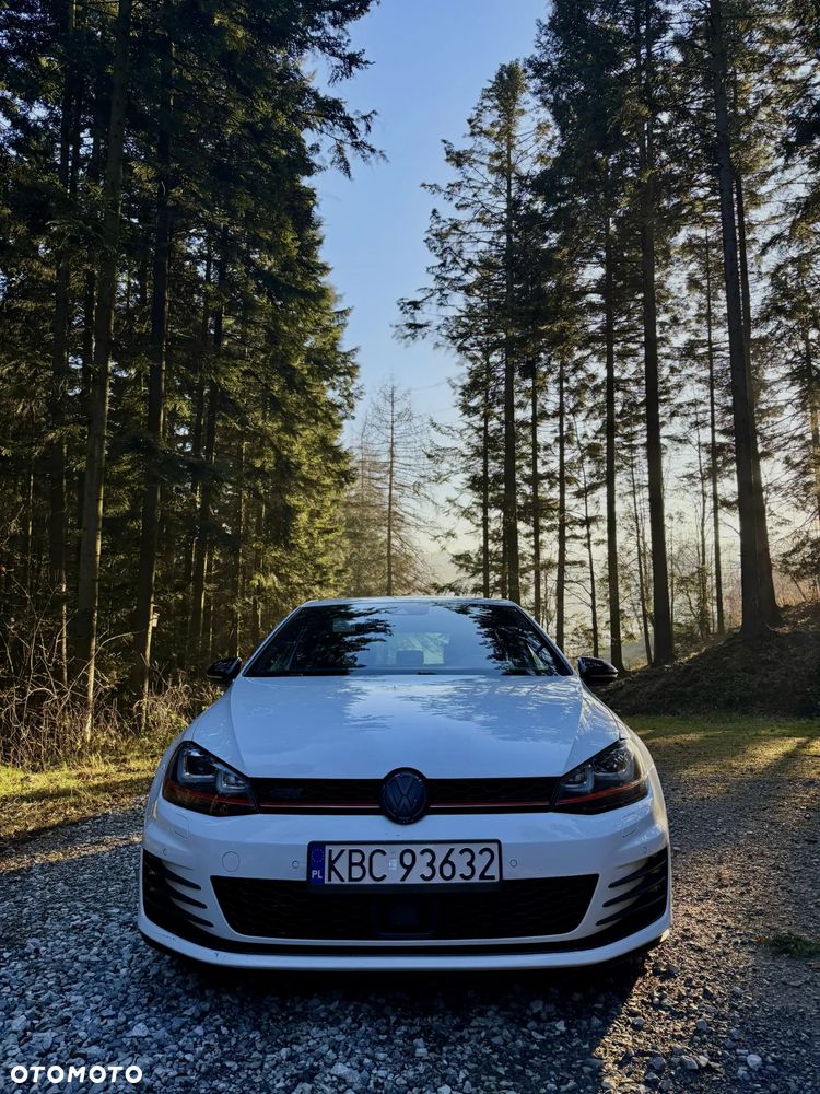 Volkswagen Golf 2.0 TSI BMT GTI Performance DSG - 2