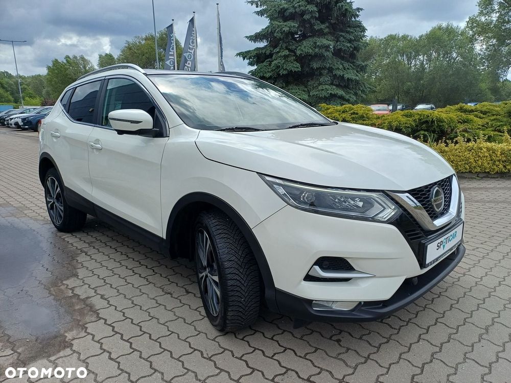 Nissan Qashqai 1.3 DIG-T N-Connecta DCT - 3