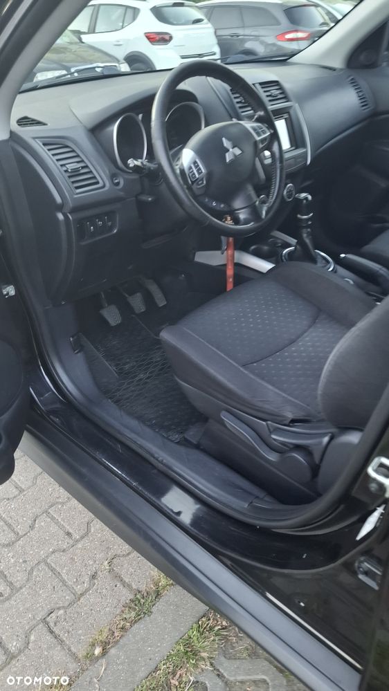 Mitsubishi ASX - 12