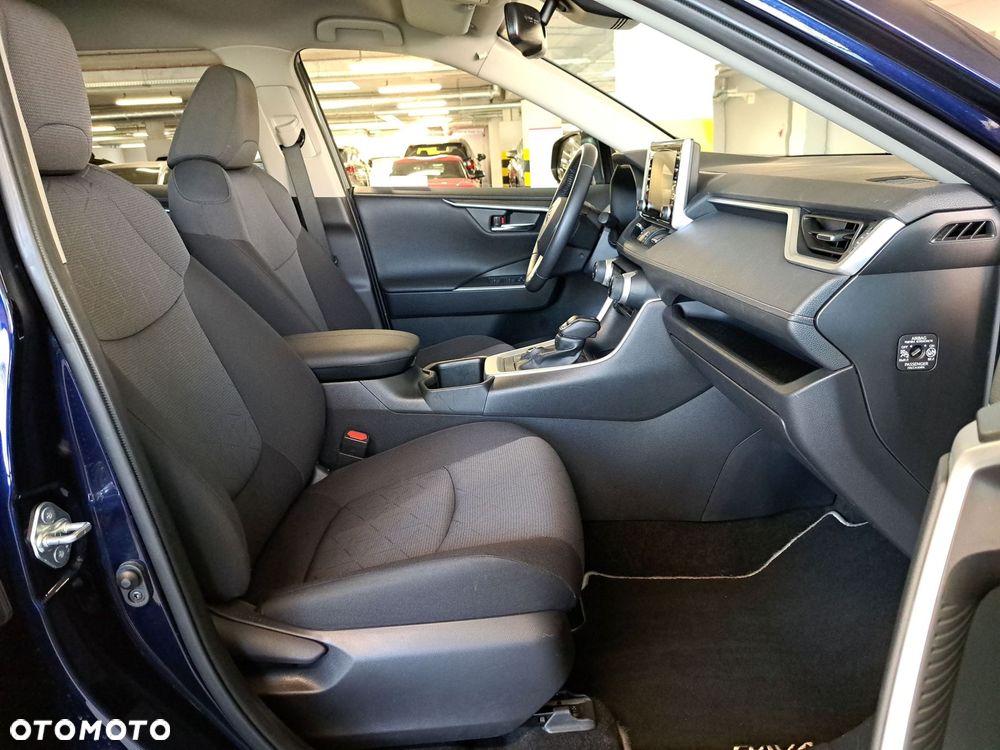 Toyota RAV4 - 16