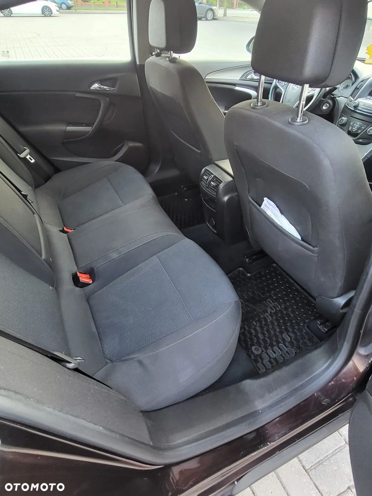 Opel Insignia 2.0 CDTI - 11