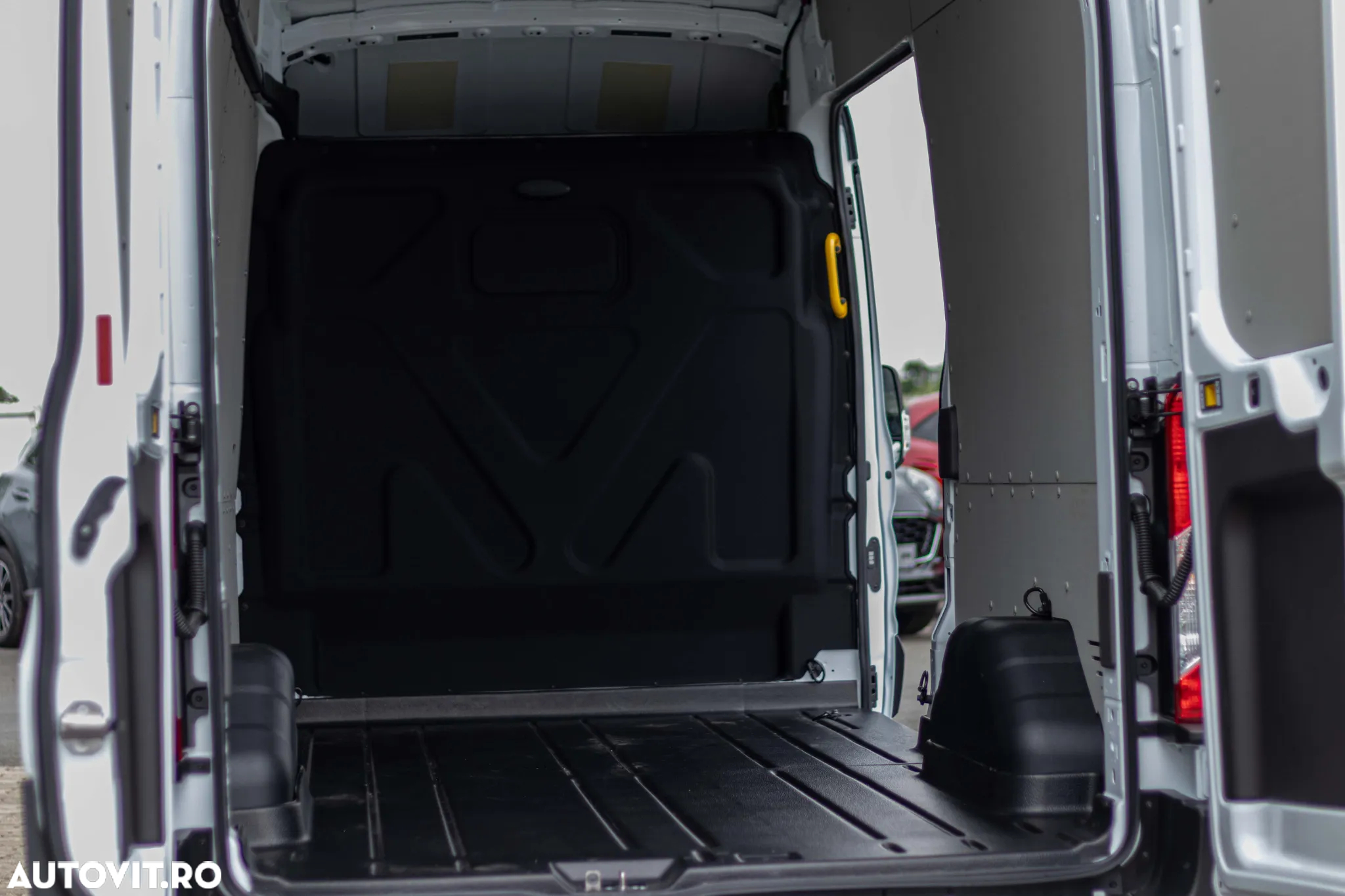 Ford TRANSIT L3H3 Trend - 13