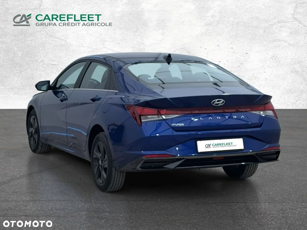 Hyundai Elantra - 7