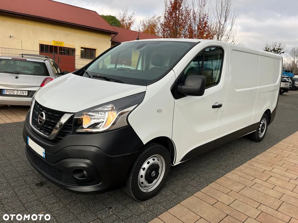 Nissan NV300 - 2