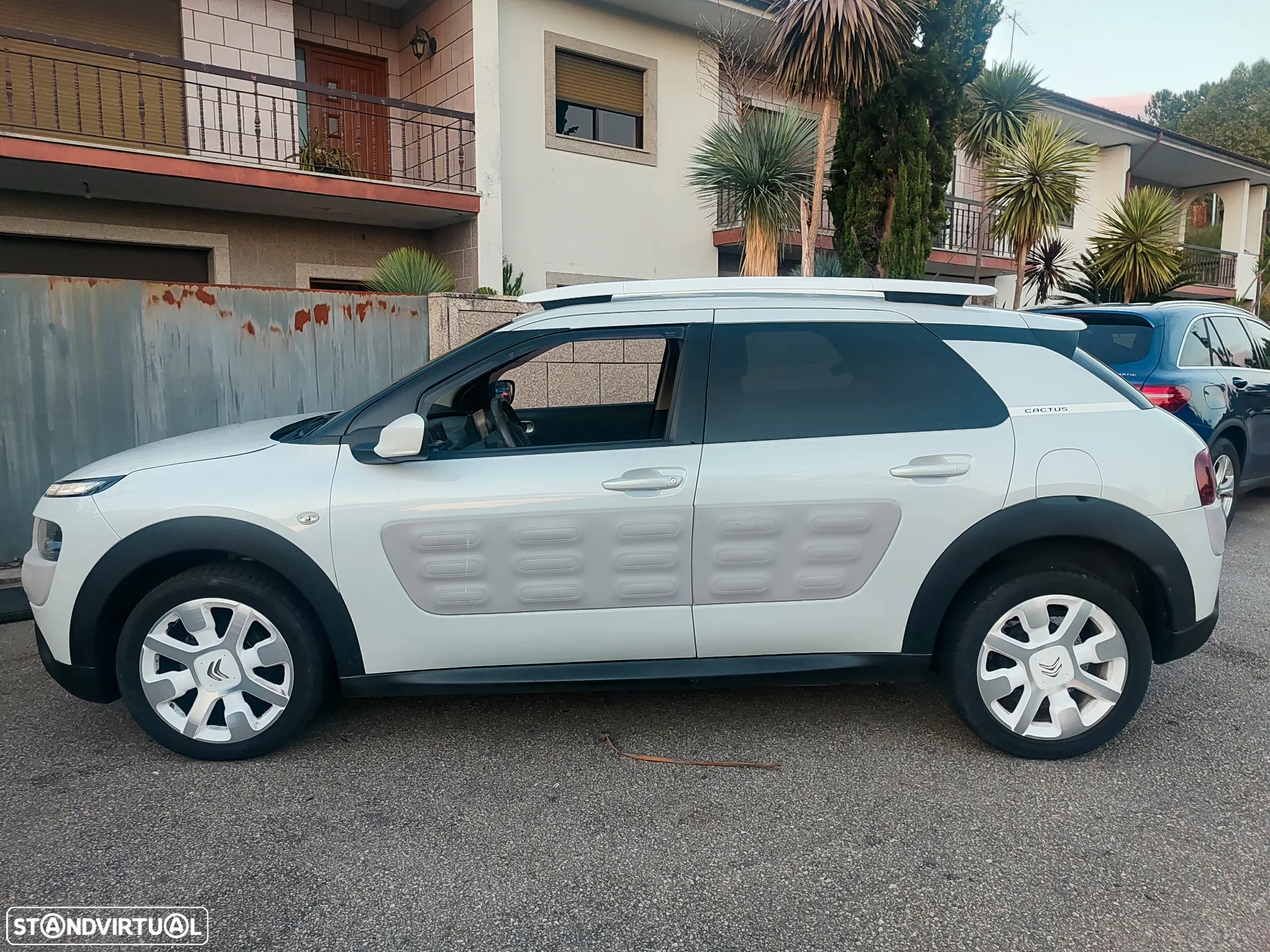 Citroën C4 Cactus 1.2 PureTech Shine - 16