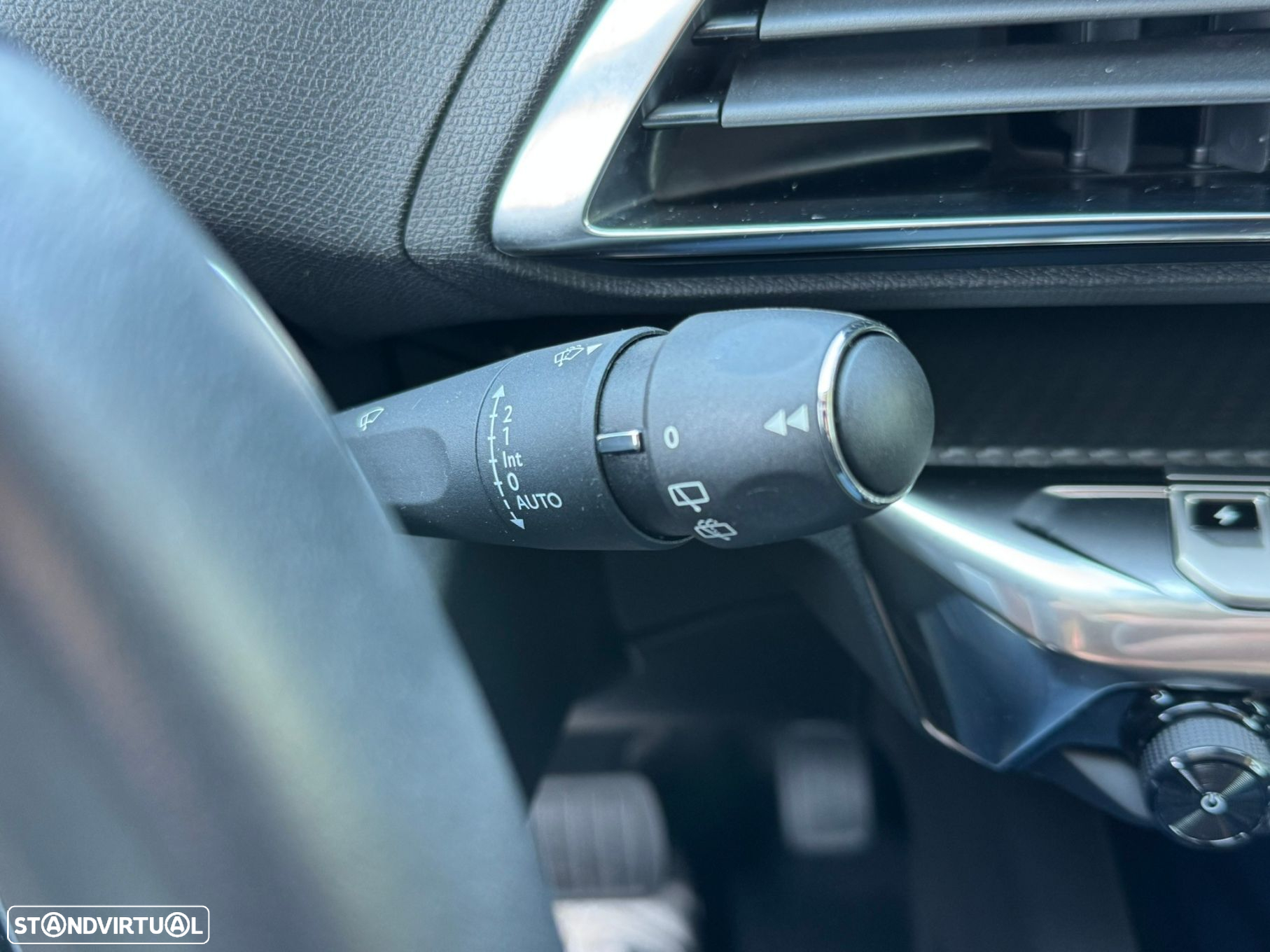Peugeot 3008 1.6 Hybrid Allure e-EAT8 - 35