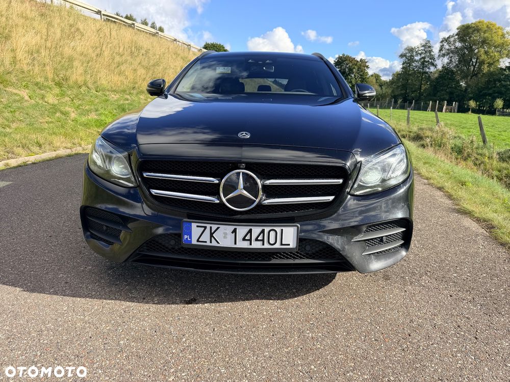 Mercedes-Benz Klasa E 220 d 4-Matic Business Edition 9G-TRONIC - 25
