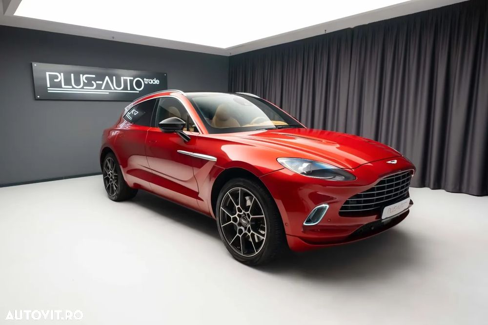 Aston Martin DBX - 1