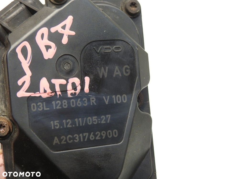 PRZEPUSTNICA VW PASSAT B7 2.0 TDI 03L128063R A2C31762900 - 2