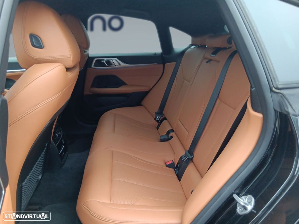 BMW i4 eDrive40 Edição Desportiva M - 14