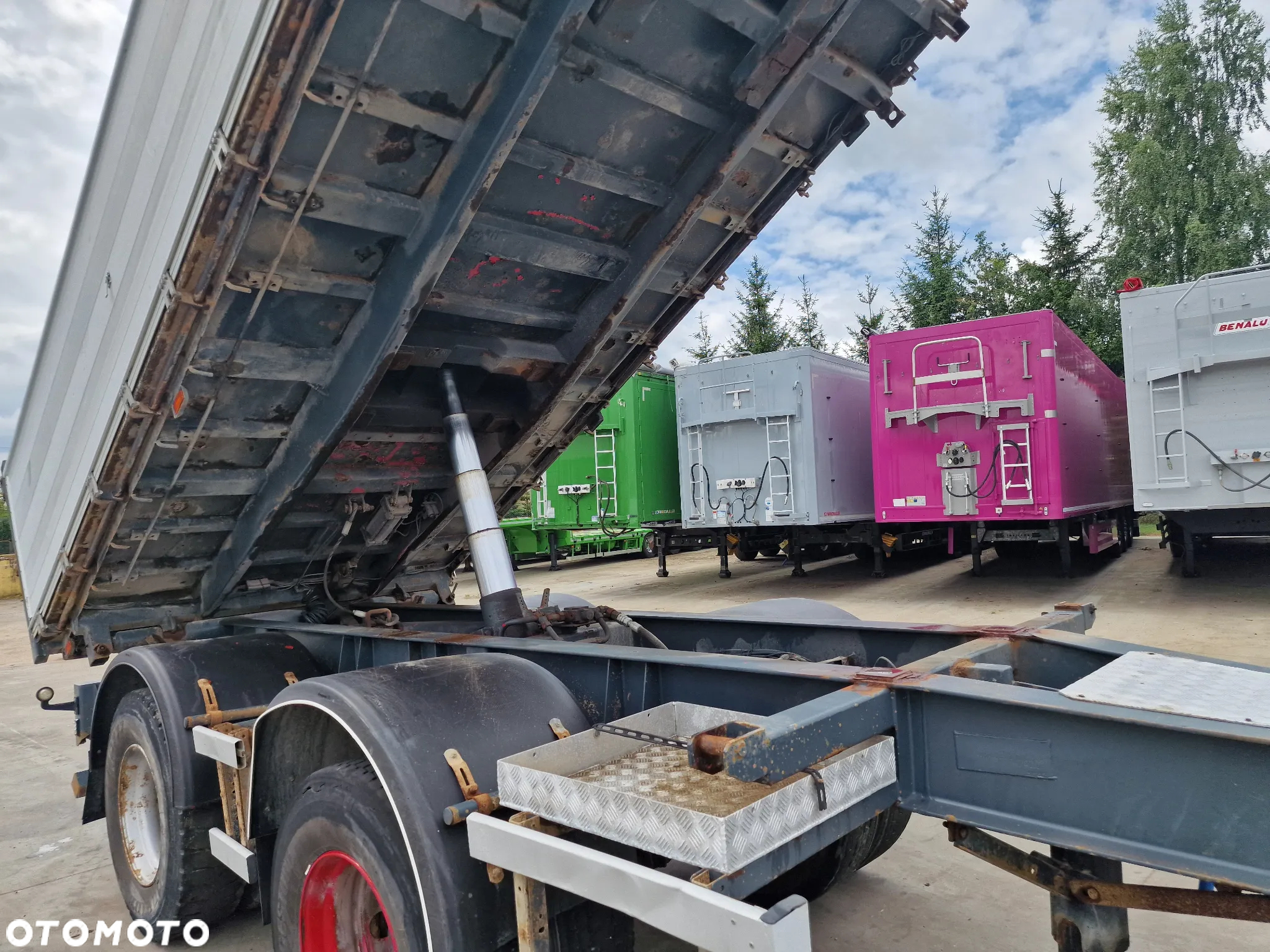 Inny DAPA Tandem 3-stronna Wywrotka 2006 rok DMC: 21000 kg - 13