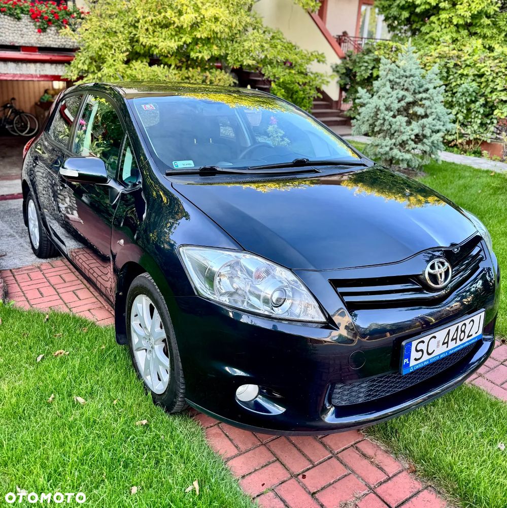 Toyota Auris - 2