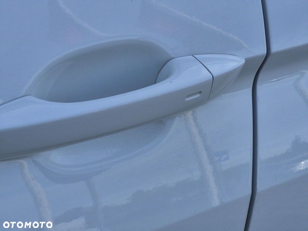 Volkswagen Tiguan - 11