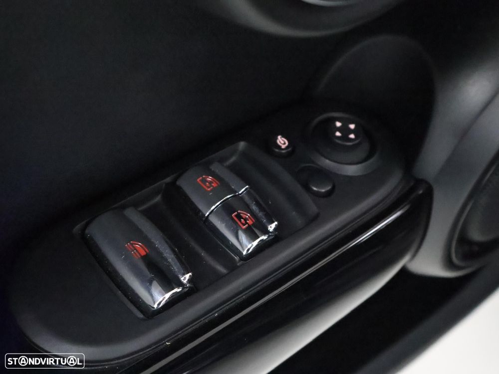 MINI Cabrio John Cooper Works Plus Auto Desportiva - 12