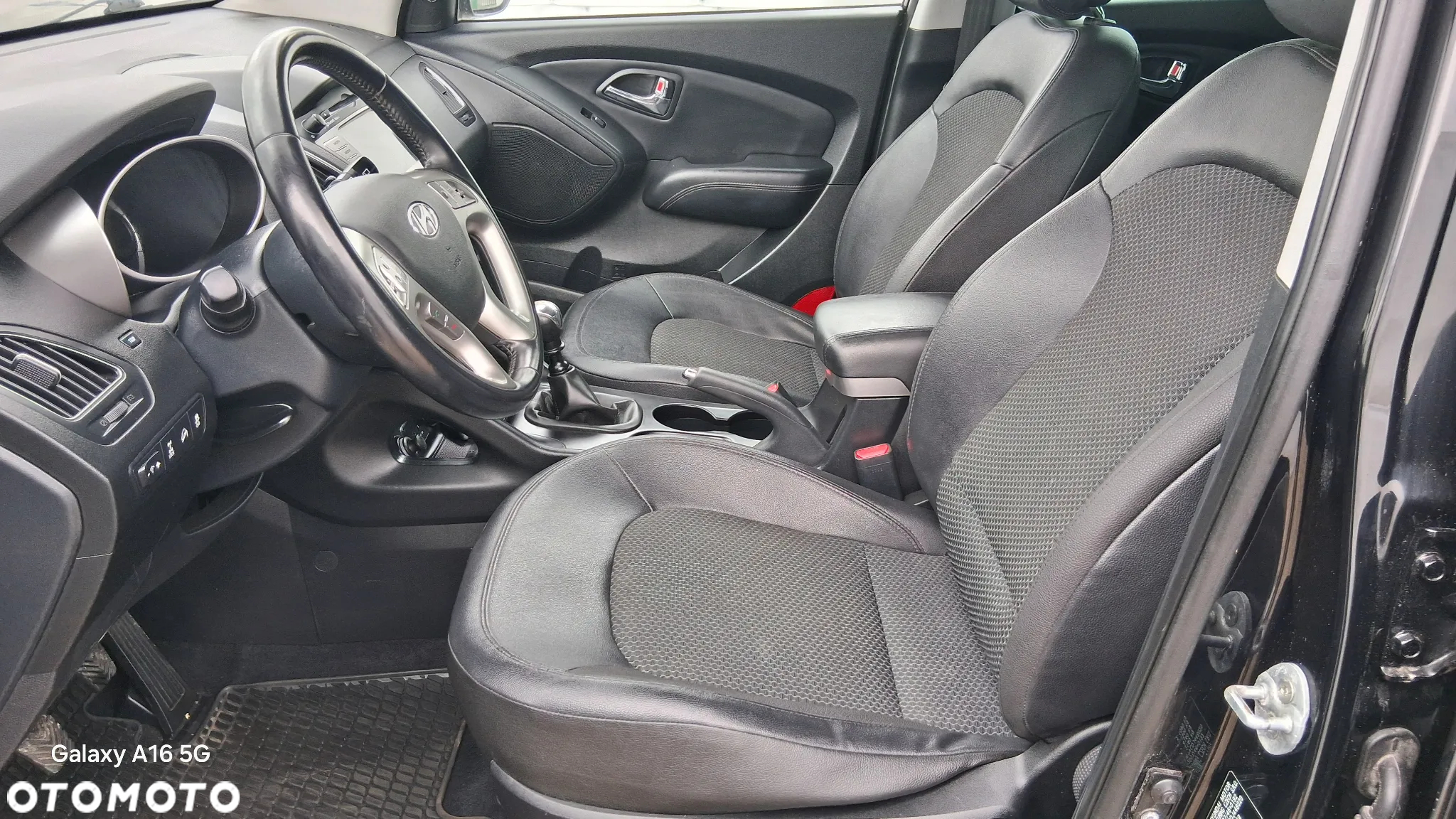 Hyundai ix35 2.0 CRDi 4WD Premium - 13