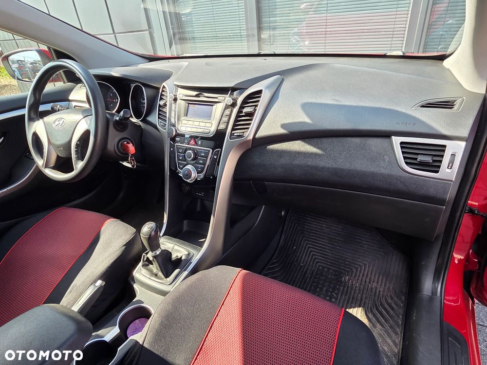 Hyundai i30 1.4 Comfort - 23