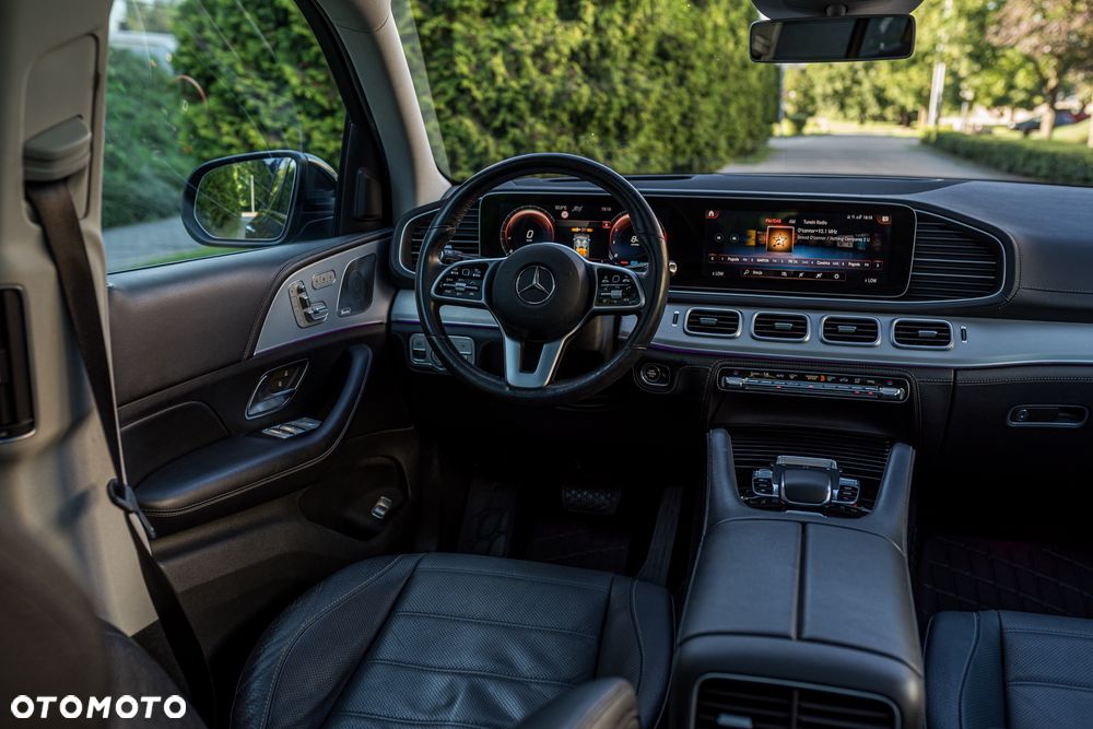 Mercedes-Benz GLE - 28