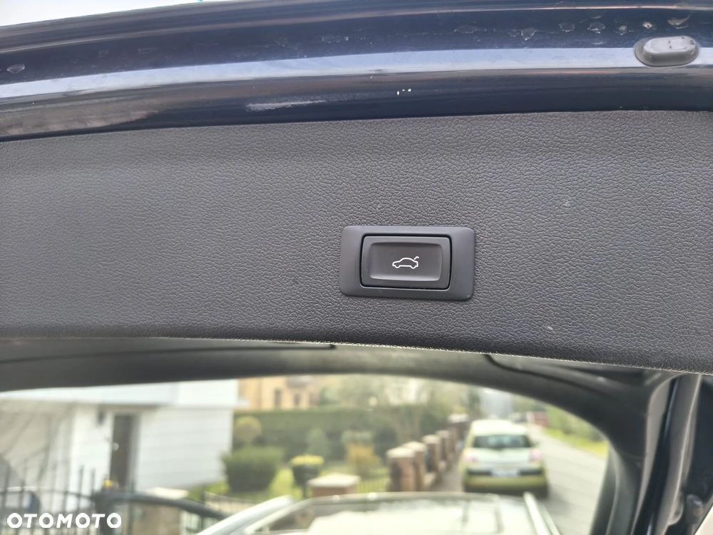 Audi A4 Avant 2.0 TDI ultra DPF Ambition - 11