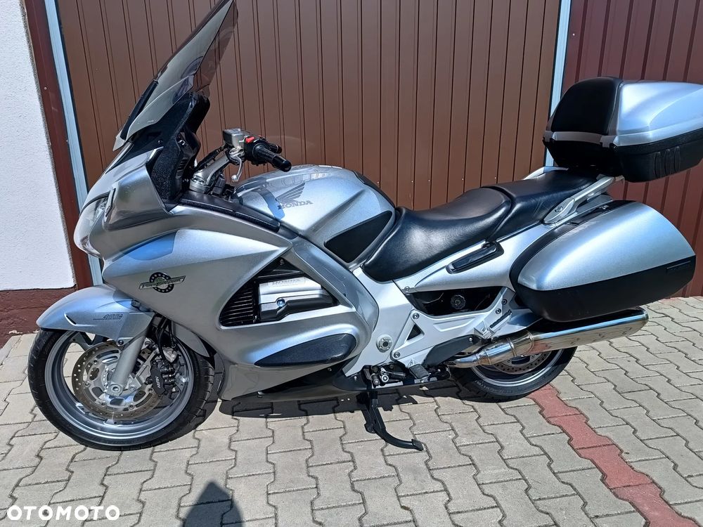 Honda ST - 19