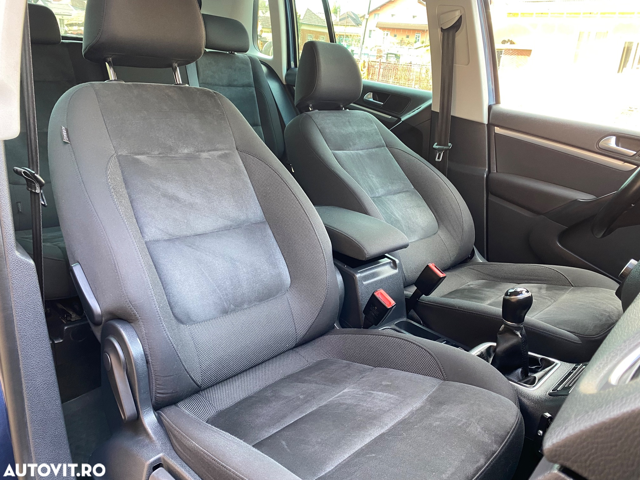 Volkswagen Tiguan - 9
