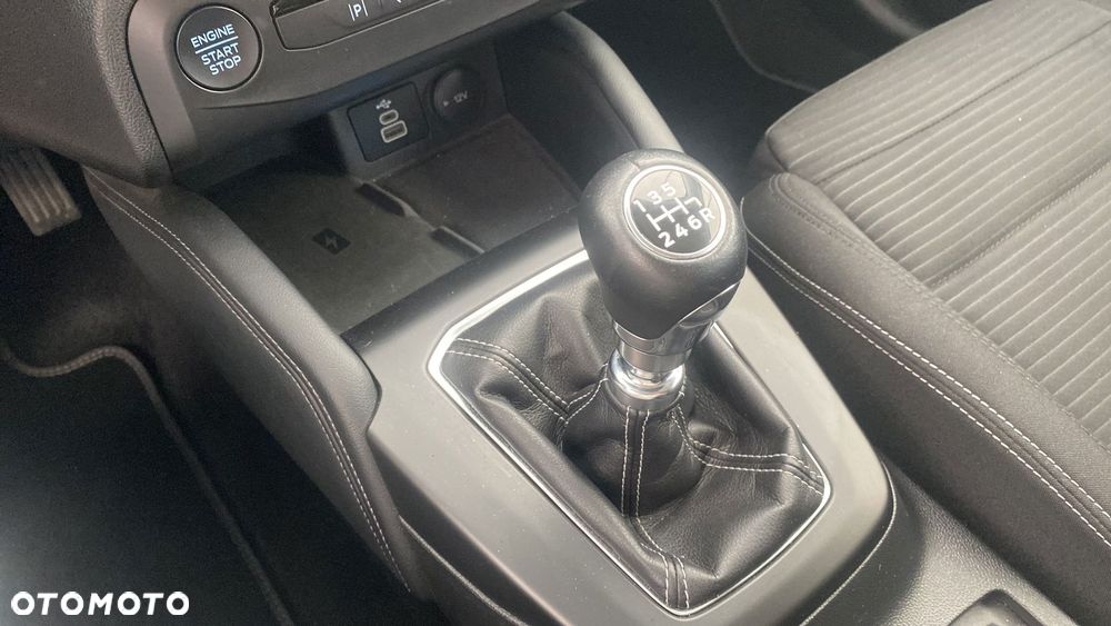 Ford Focus 1.0 EcoBoost mHEV Titanium X - 19