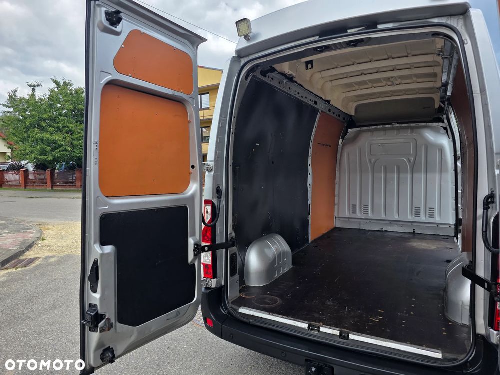 Renault Master - 25