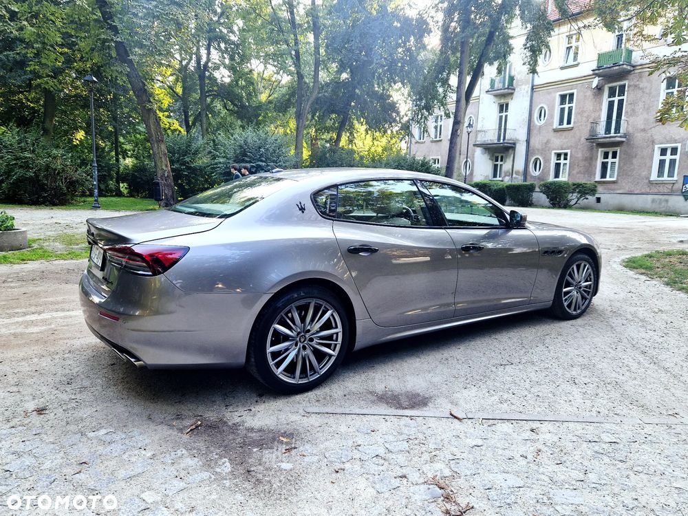 Maserati Quattroporte S Q4 - 12