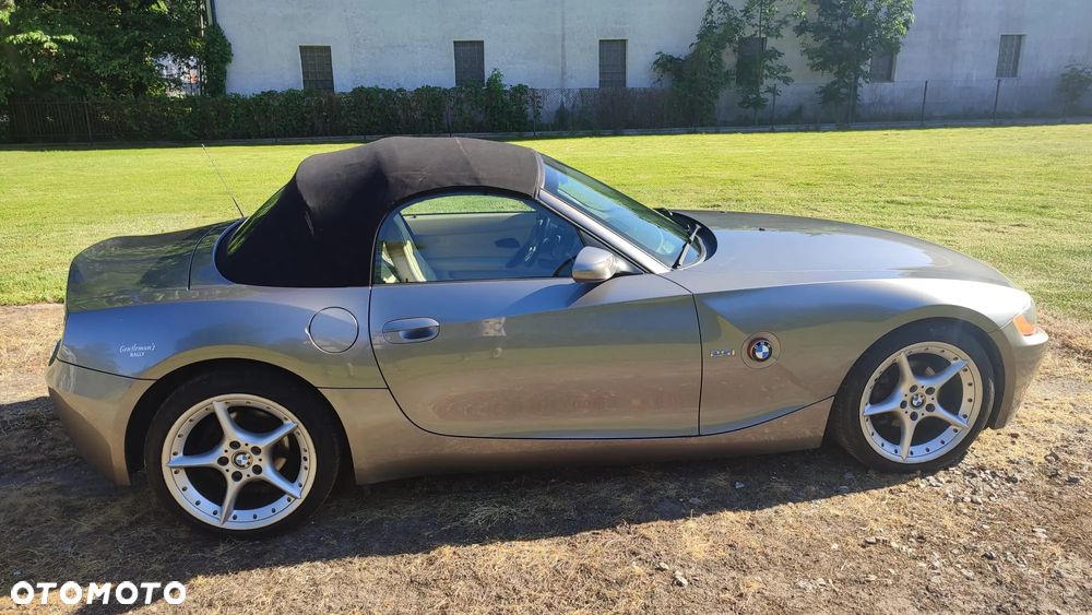 BMW Z4 2.5i - 16