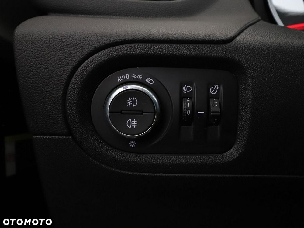 Opel Grandland X 1.2 Start/Stop Automatik Business INNOVATION - 33