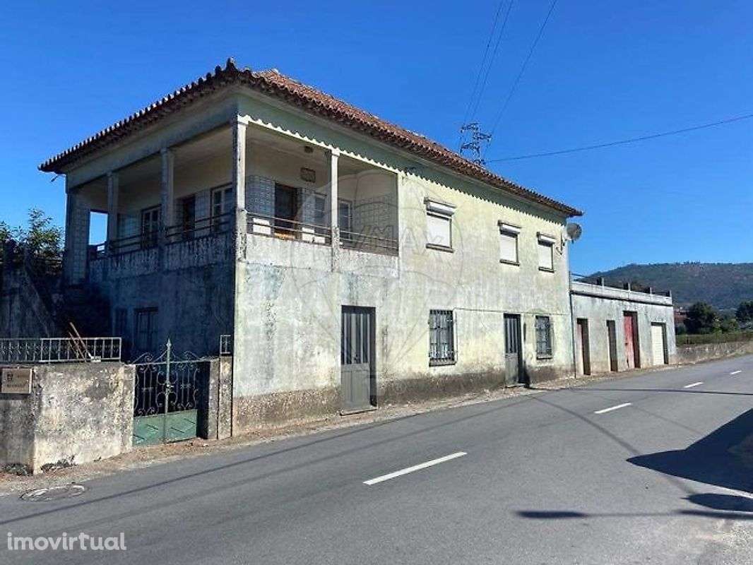 Moradia T5 para venda - Grande imagem: 3/3