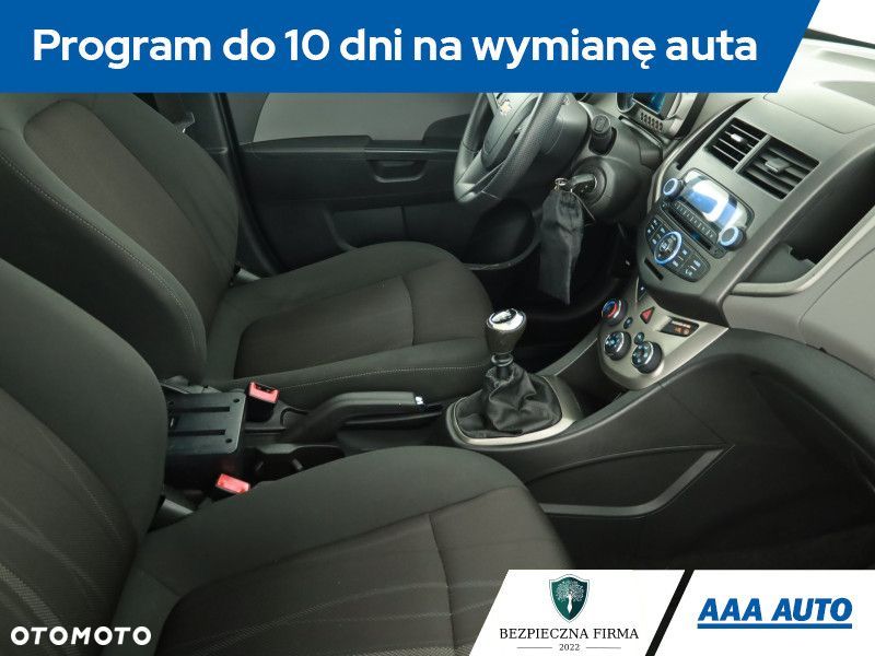Chevrolet Aveo - 8