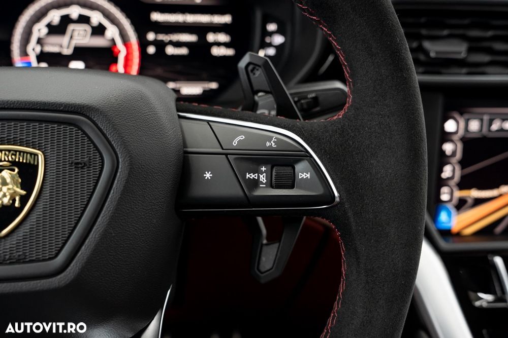 Lamborghini URUS Standard - 33