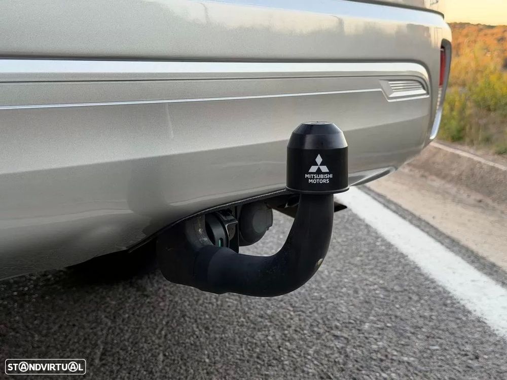 Mitsubishi Outlander 2.4 Instyle - 8