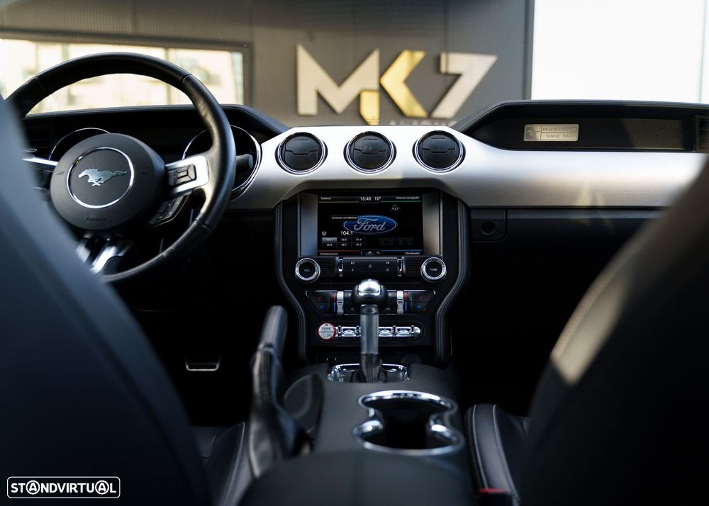 Ford Mustang 2.3 Eco Boost Aut. - 12