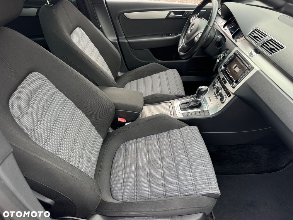 Volkswagen Passat Alltrack - 10