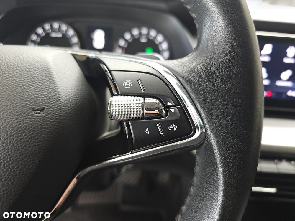 Skoda Octavia 2.0 TDI Ambition DSG - 19