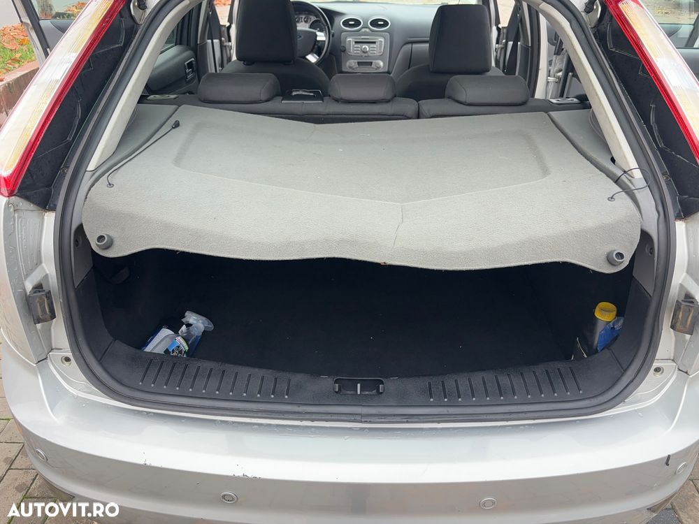 Ford Focus 2.0 TDCi Sport - 9