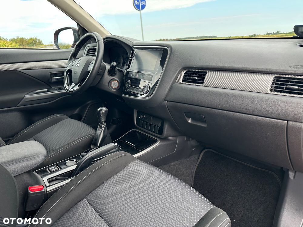 Mitsubishi Outlander 2.0 2WD Spirit - 9