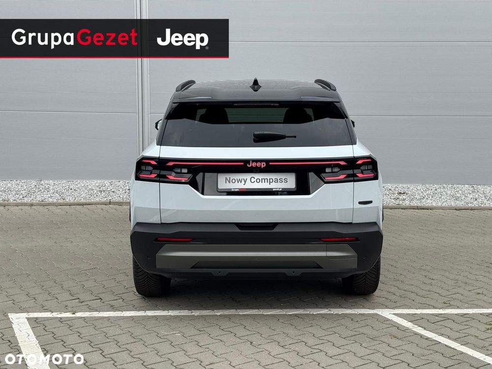 Jeep Compass - 4