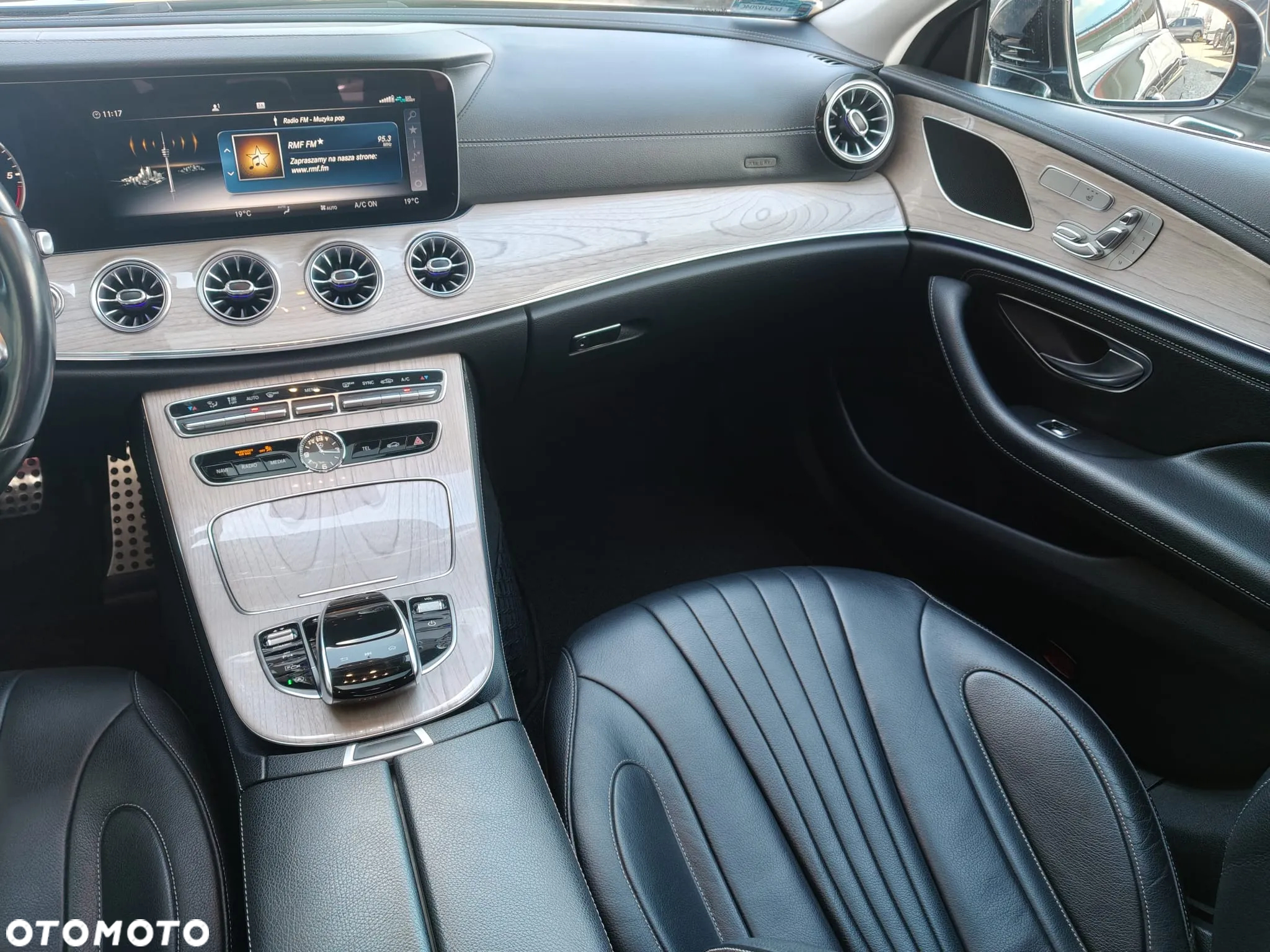 Mercedes-Benz CLS 350 d 4Matic 9G-TRONIC AMG Line - 16