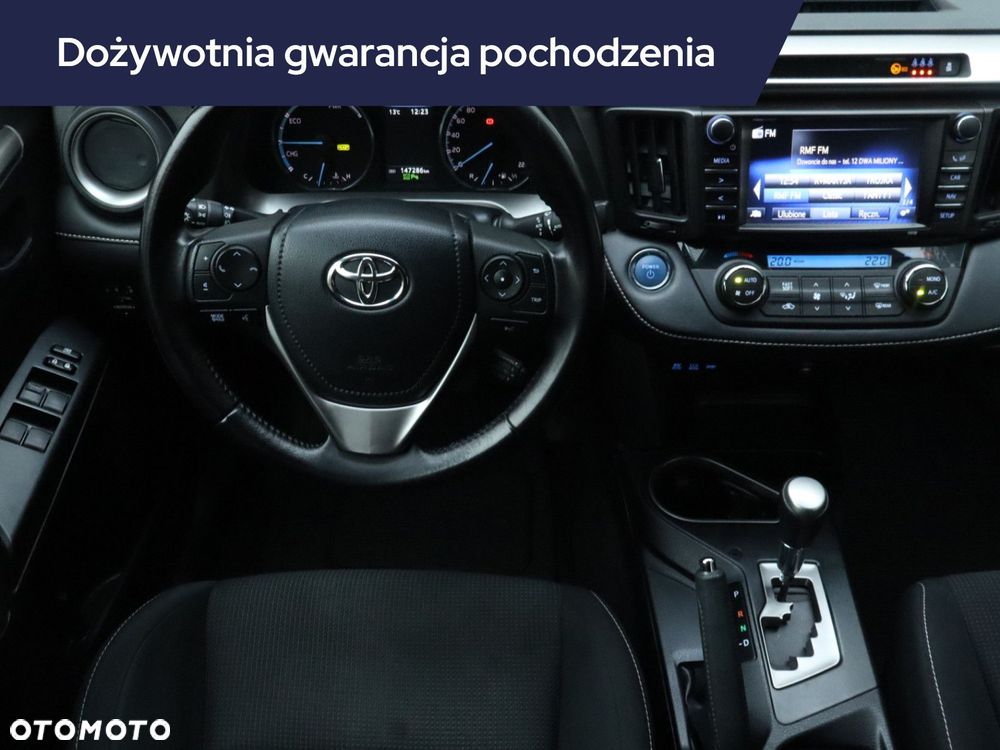 Toyota RAV4 - 9