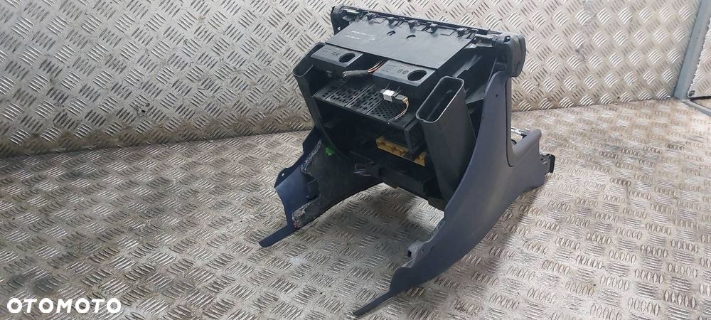 TUNEL ŚRODKOWY AUDI A6 C5 CUPHOLDER WIZYTÓWKI KARTY 4B0858005C - 2