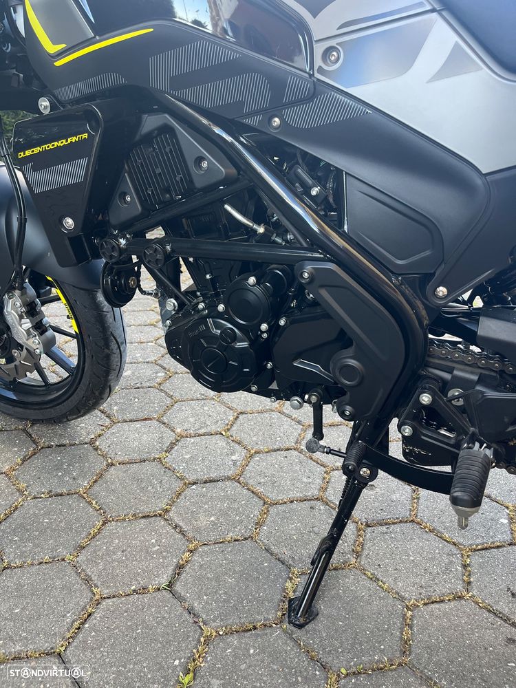 Benelli 250 - 8