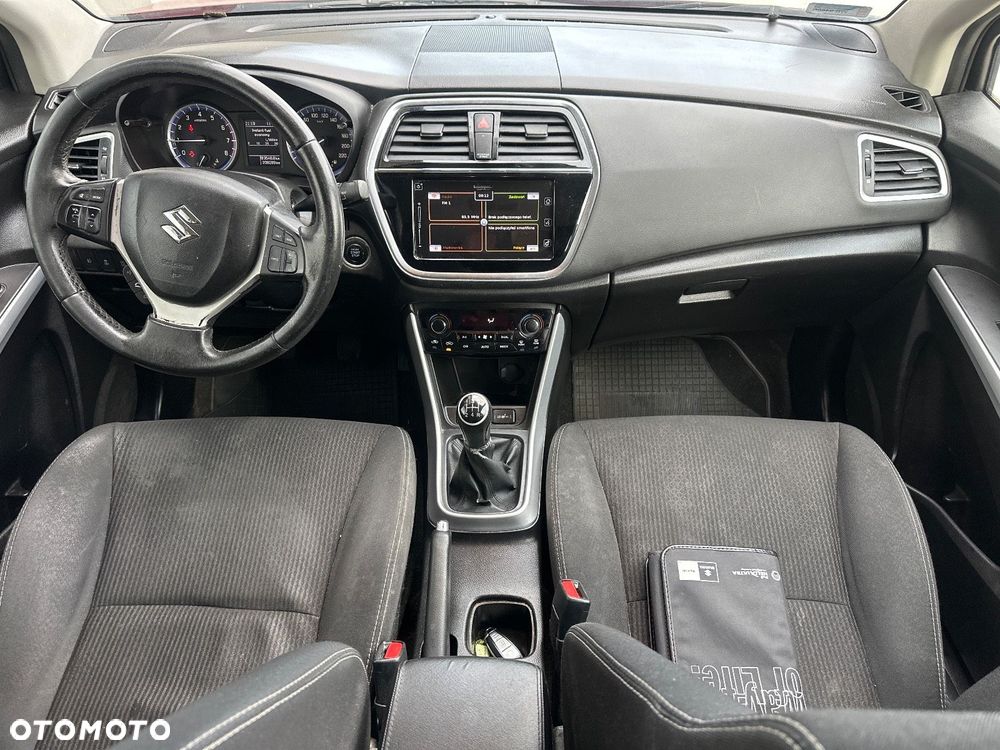 Suzuki SX4 S-Cross 1.0 T Comfort - 17